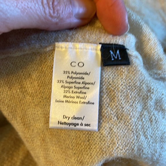 CO-Collections Sweater - Picture 5 of 5